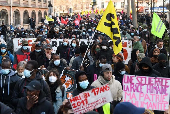 Des manifs « antiracistes » en France pour la régularisation des sans-papiers