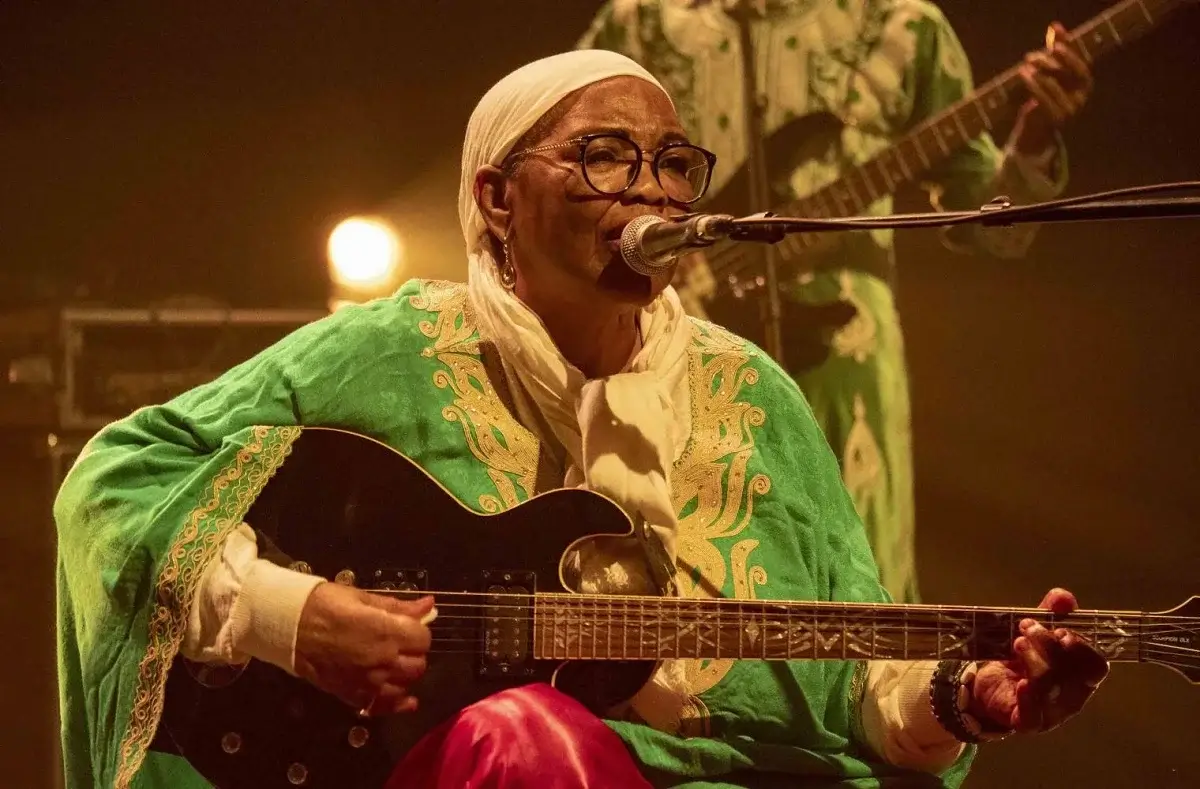 Hommages unanimes pour la chanteuse Hasna El Bacharia